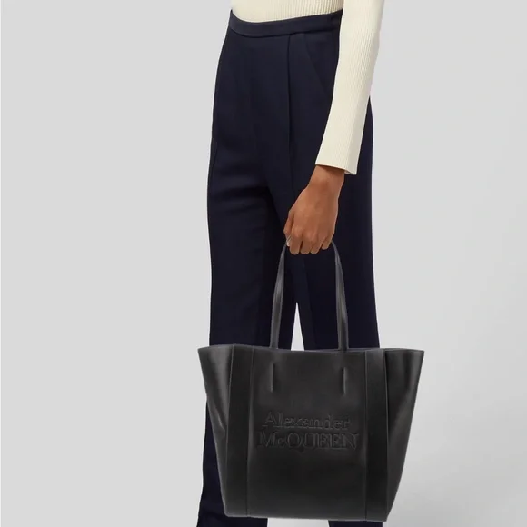 Alexander McQueen Leather Signature Shopper Tote Bag Purse 💕for Sasha - Picture 5 of 16